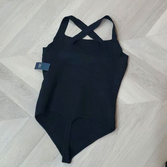 ✨️NWT Abercrombie Women’s black Knit bodysuit, Size Xl - Picture 4 of 6